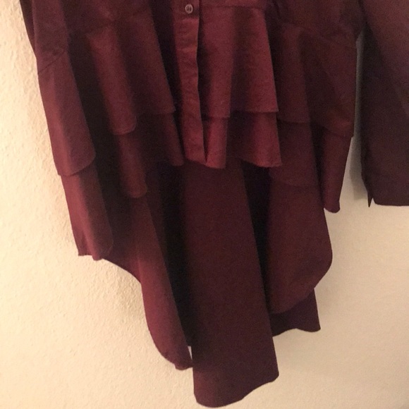 Hi Low Burgundy Long Steve Button Up - Picture 3 of 3